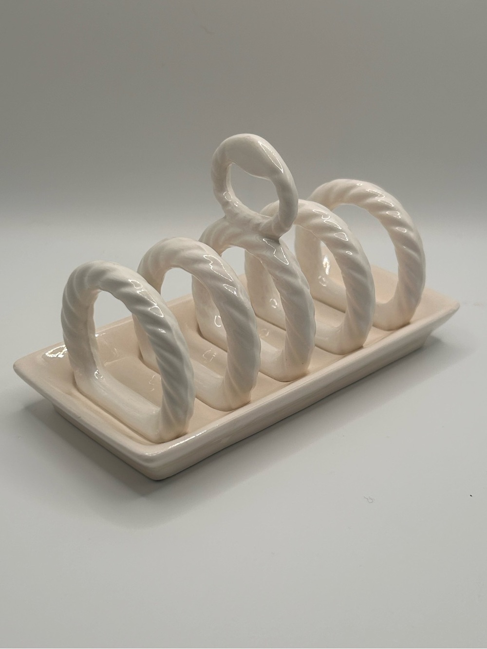 Vintage Knobler Japan Ceramic Toast Rack | Cream Glaze, Rope Dividers 1960s-70s